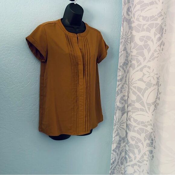 Simply Vera Vera Wang Mustard 1/4 Button Down Short Sleeve Blouse Size XS - Picture 3 of 6